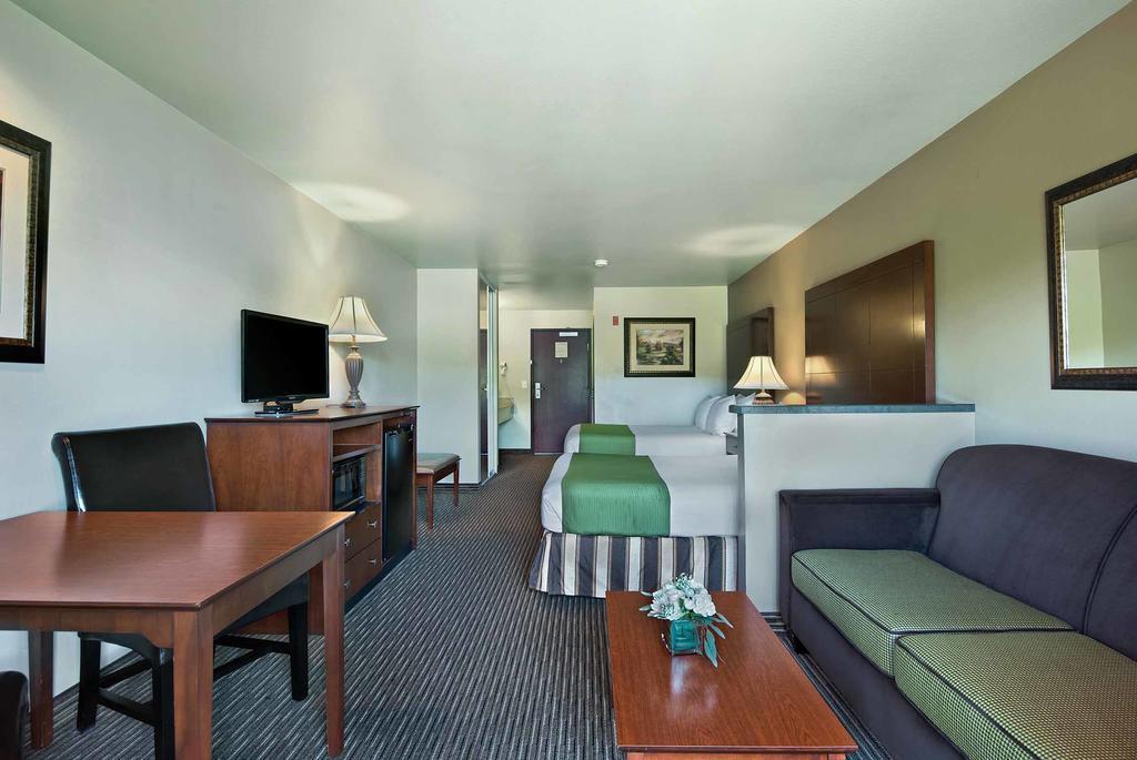 Oxford Suites Yakima Bagian luar foto